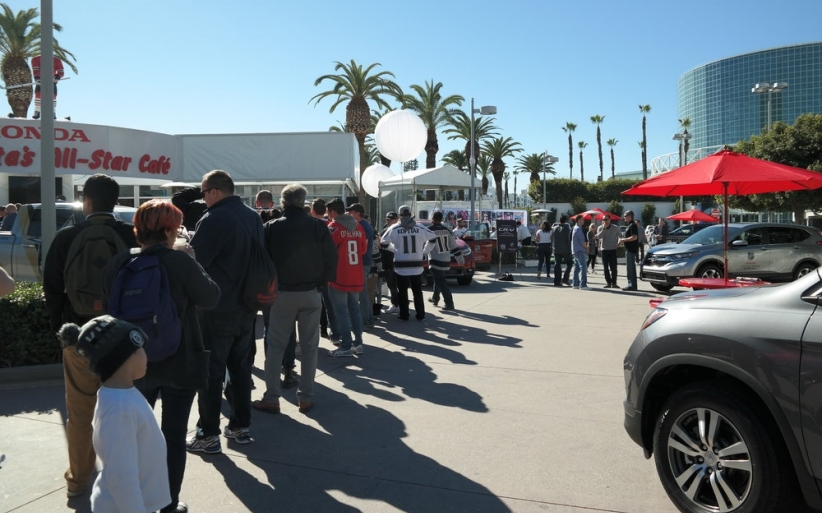 Honda nhl allstar fans line